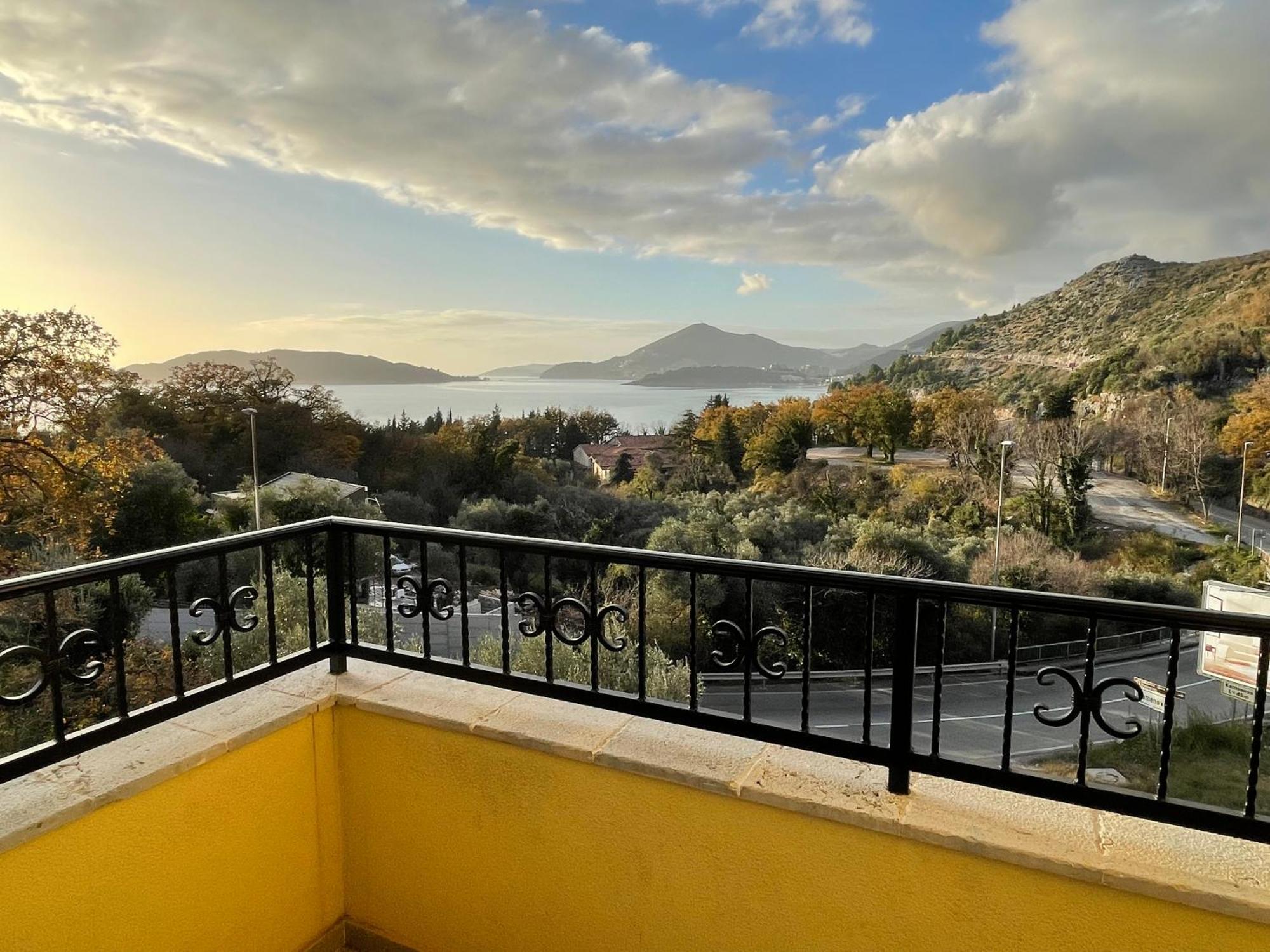 Lux Apartment Amarin Pržno المظهر الخارجي الصورة